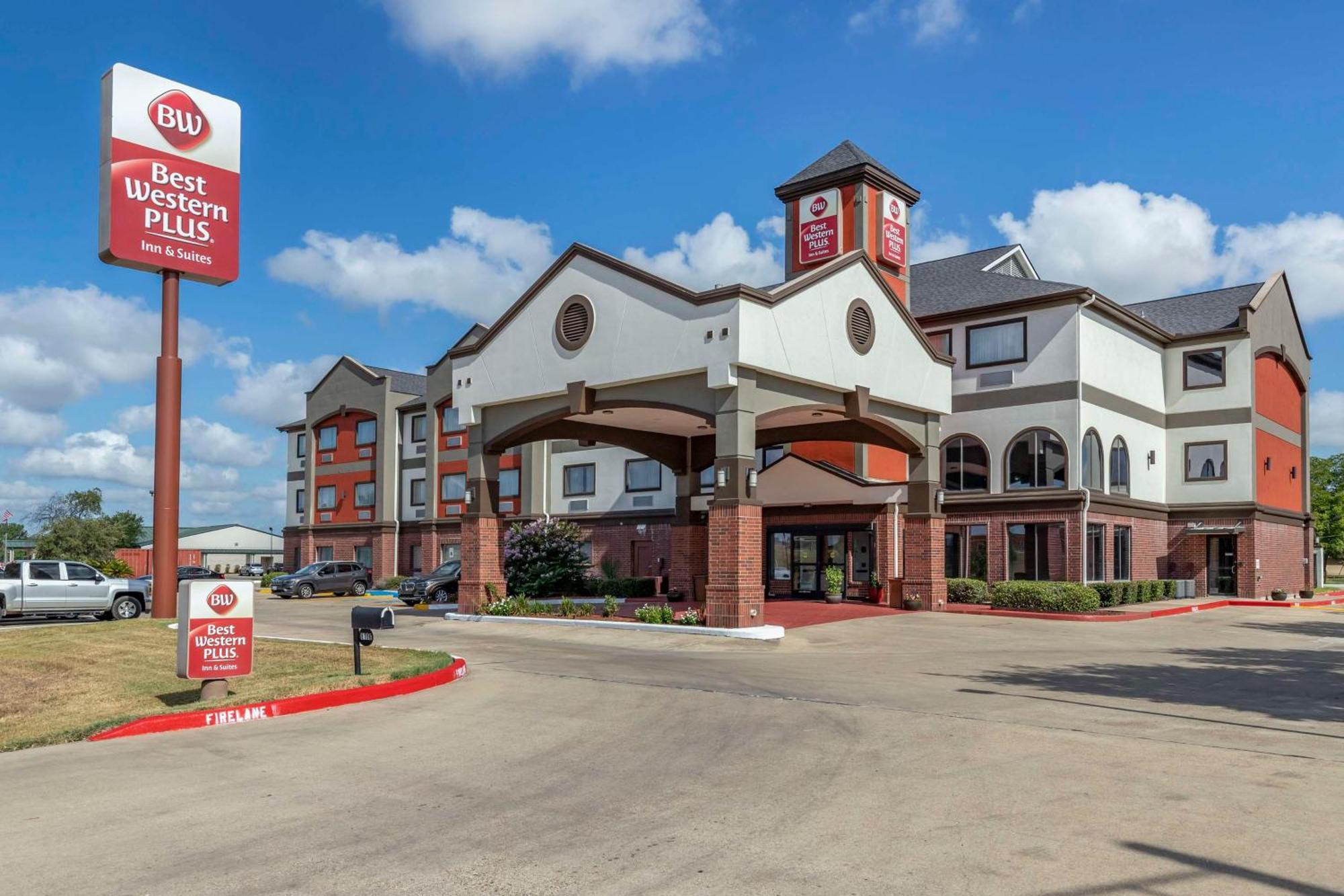 Best Western Plus Victoria Inn & Suites Екстер'єр фото